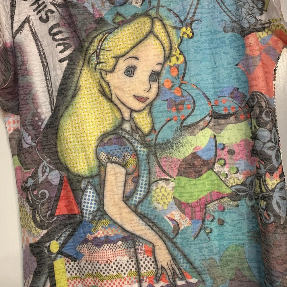 NWOT Disney “Alice in Wonderland” Sequin Graphic Tee - Picture 5 of 5